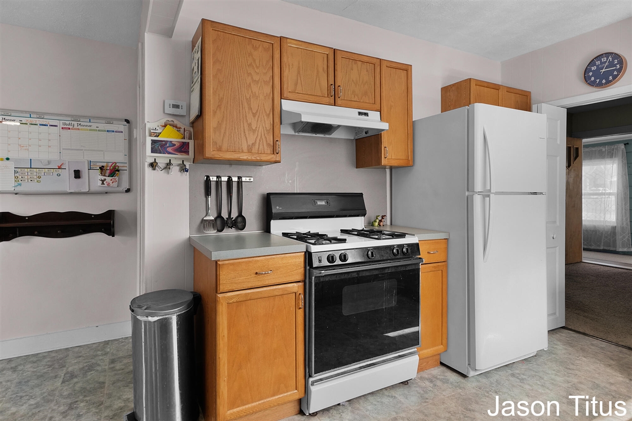 2507 Day Avenue, Walker, MI, 49544