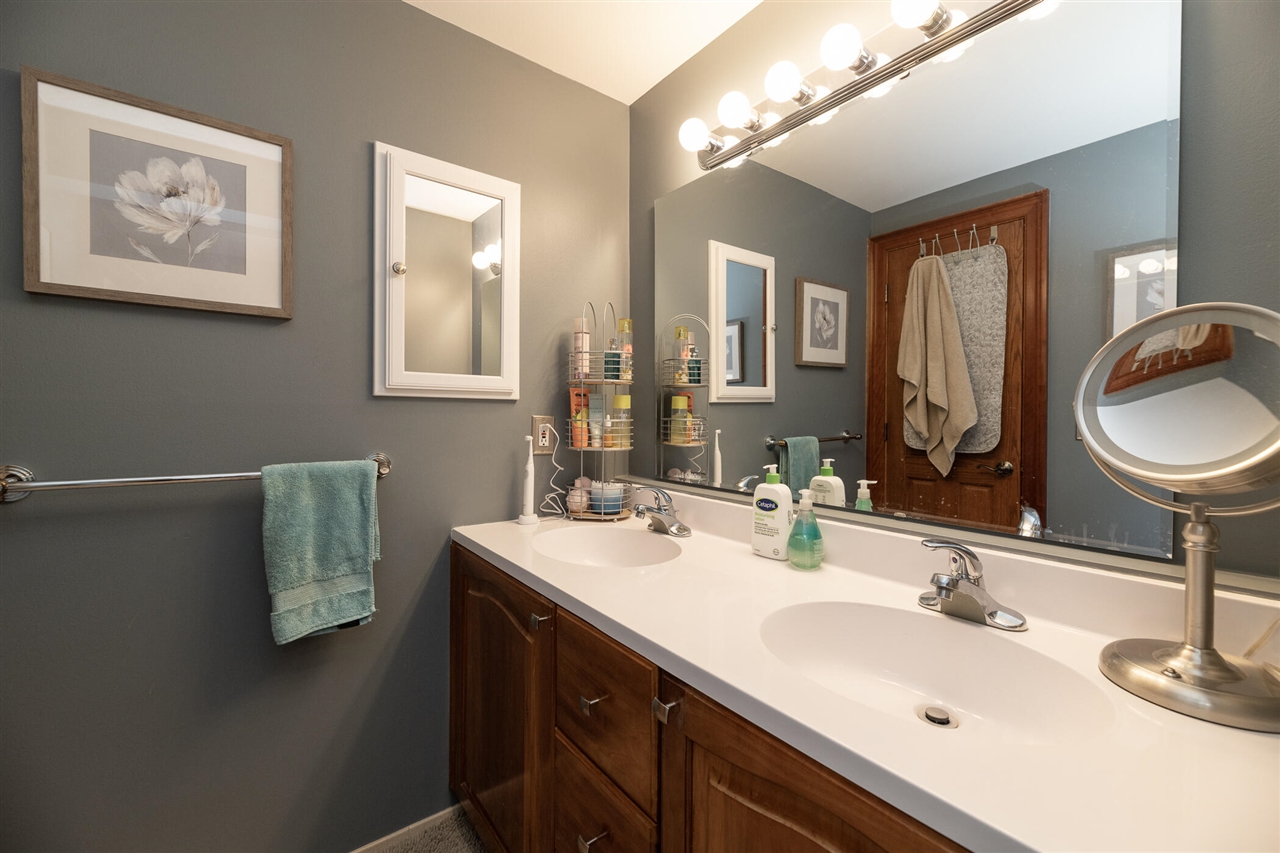 8765 Buckskin Drive, Commerce Twp, MI, 48382-3403