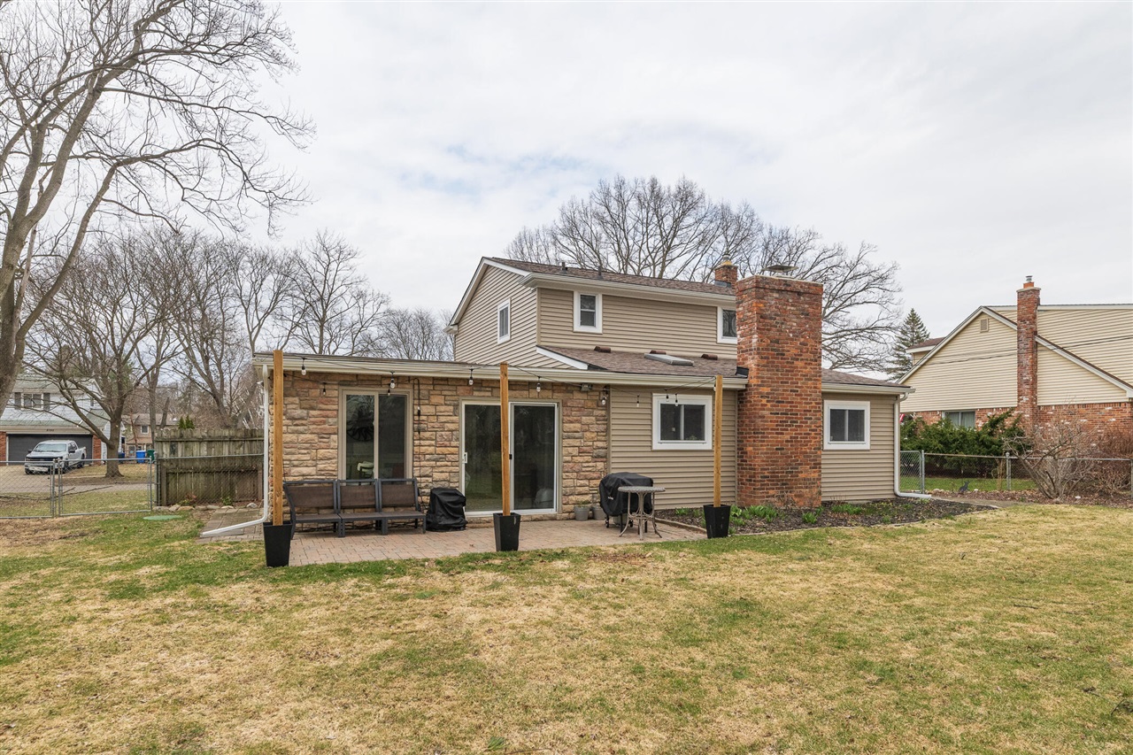 8765 Buckskin Drive, Commerce Twp, MI, 48382-3403