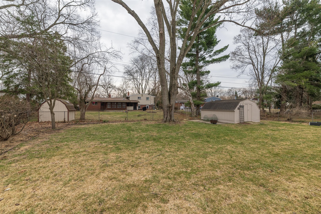8765 Buckskin Drive, Commerce Twp, MI, 48382-3403