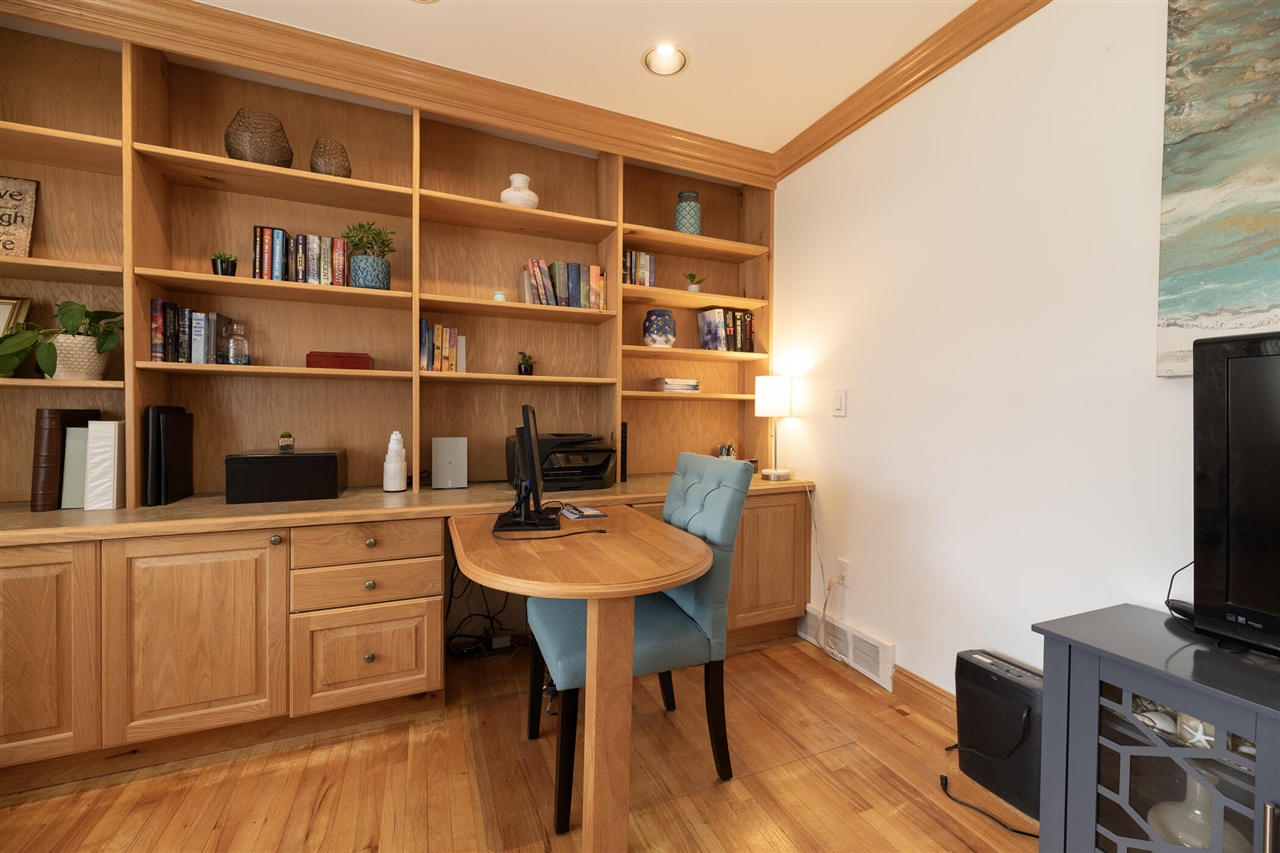 8765 Buckskin Drive, Commerce Twp, MI, 48382-3403