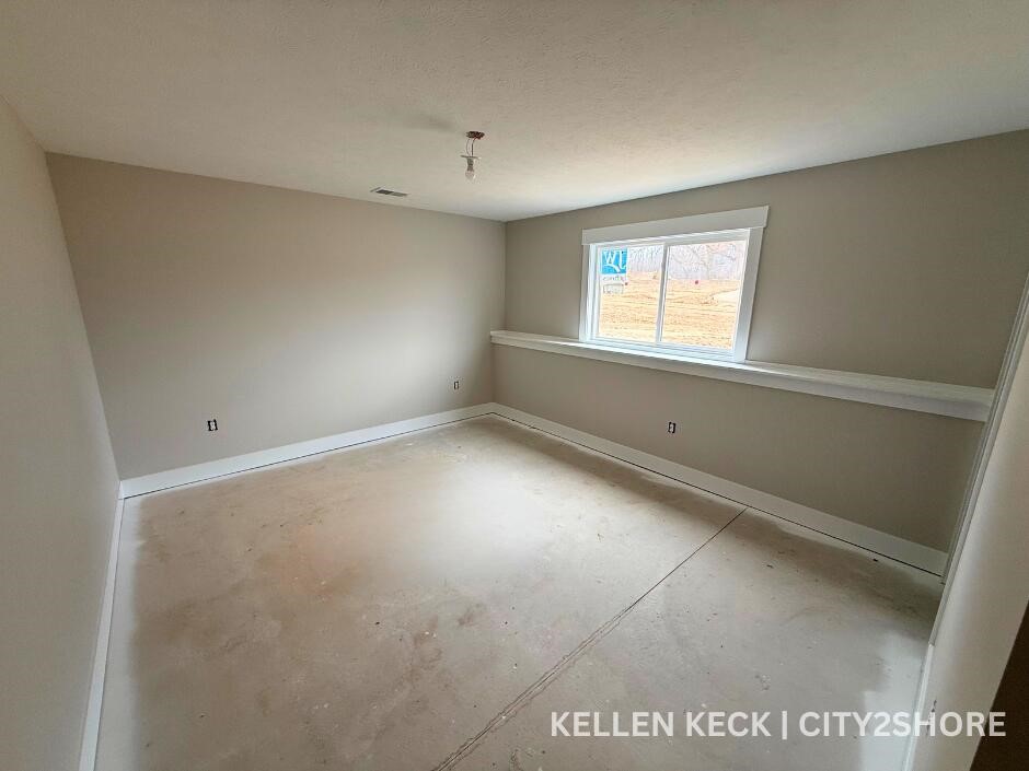 11325 Bancroft Way, Alto, MI, 49302