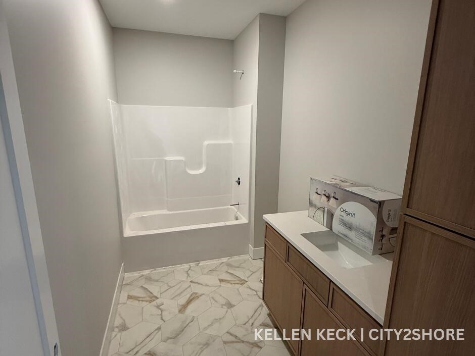 11325 Bancroft Way, Alto, MI, 49302