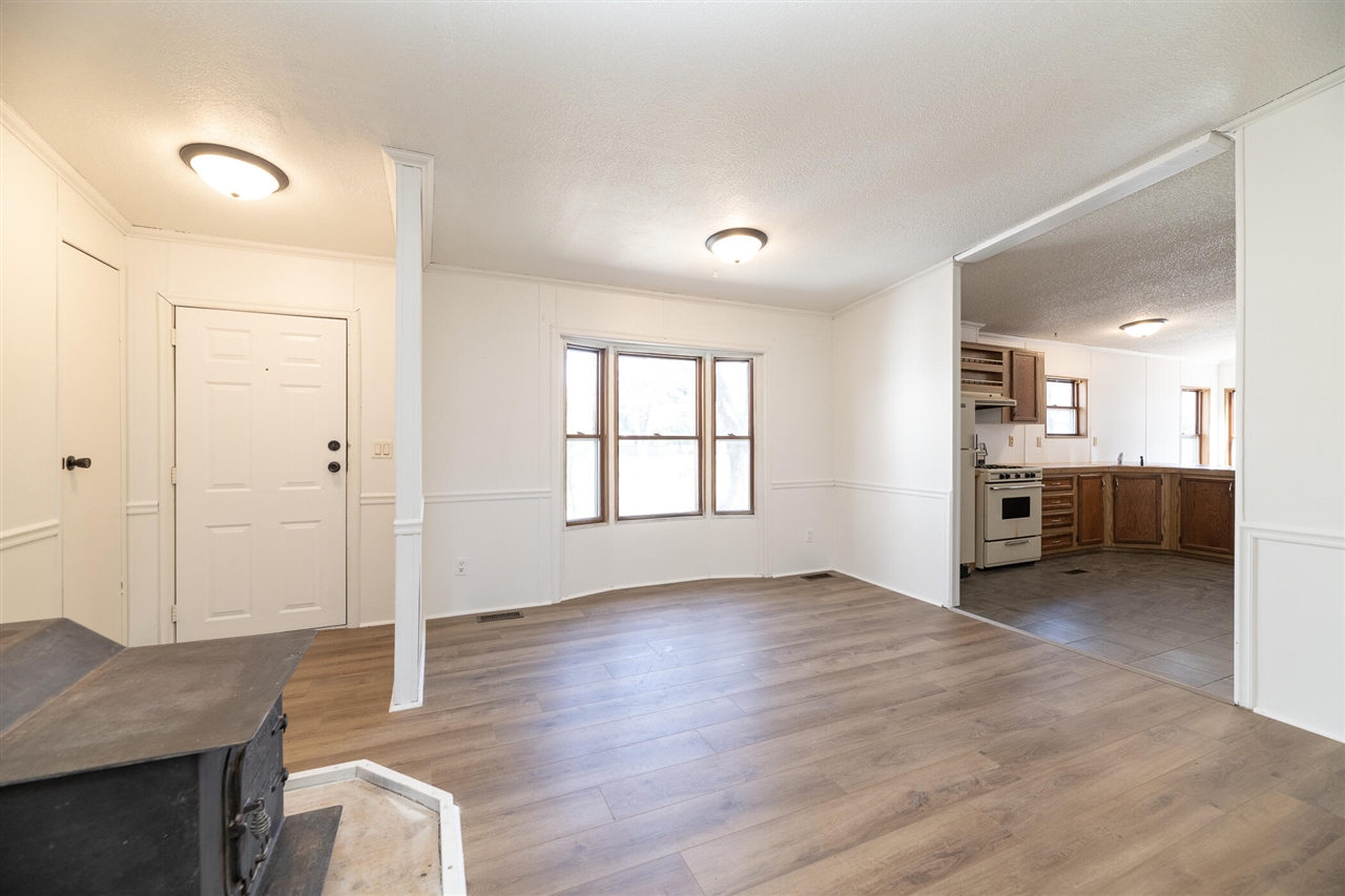 13064 Riverside Drive, Constantine, MI, 49042-9709