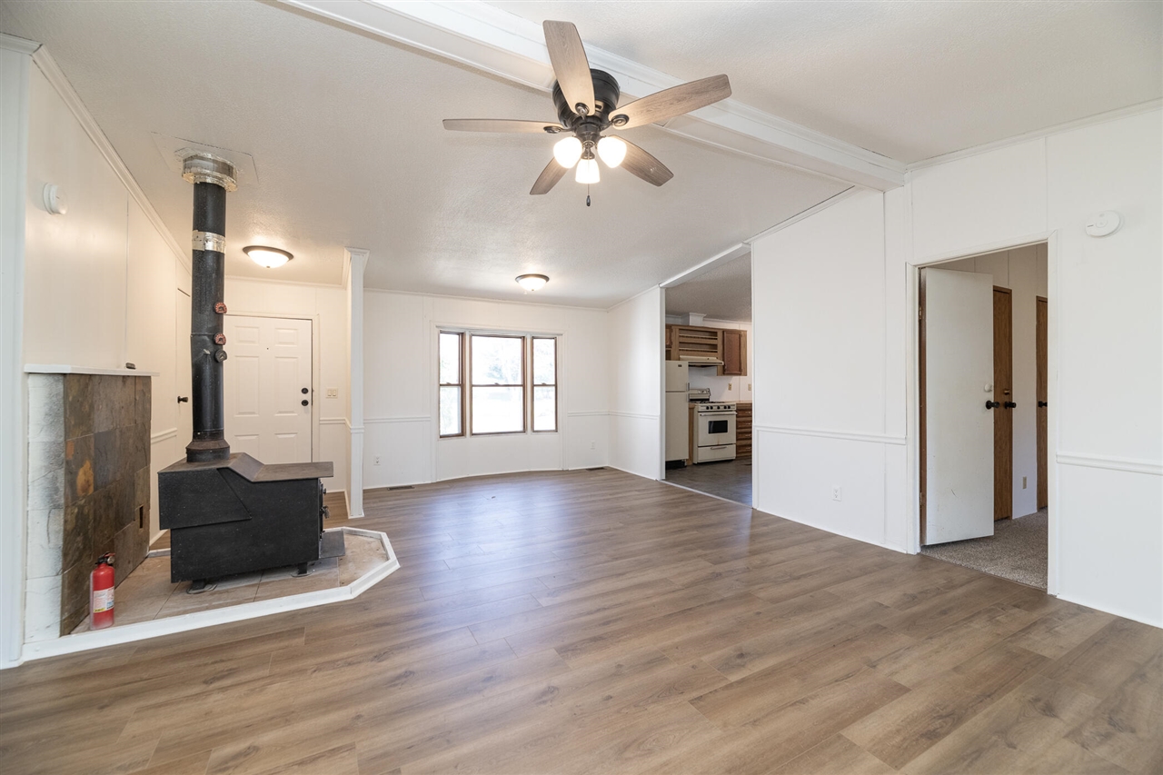 13064 Riverside Drive, Constantine, MI, 49042-9709