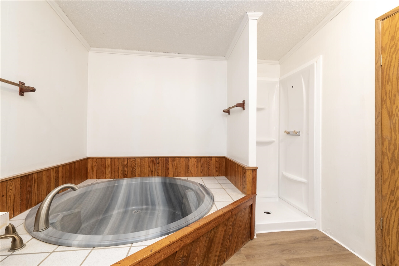 13064 Riverside Drive, Constantine, MI, 49042-9709