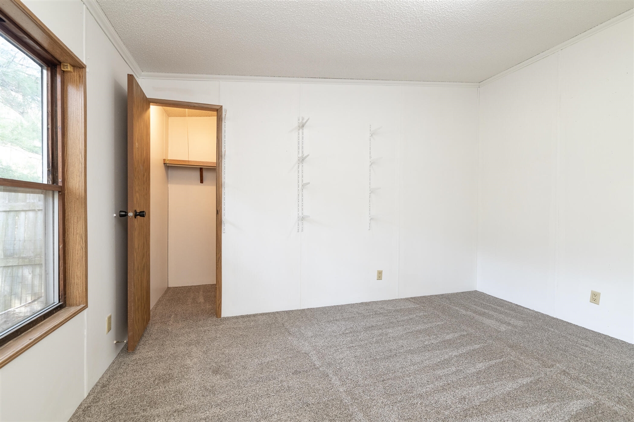 13064 Riverside Drive, Constantine, MI, 49042-9709