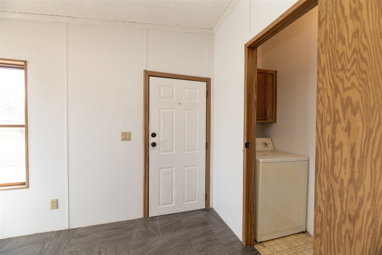 13064 Riverside Drive, Constantine, MI, 49042-9709