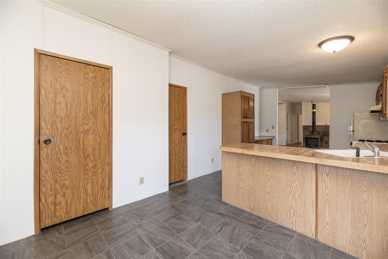 13064 Riverside Drive, Constantine, MI, 49042-9709