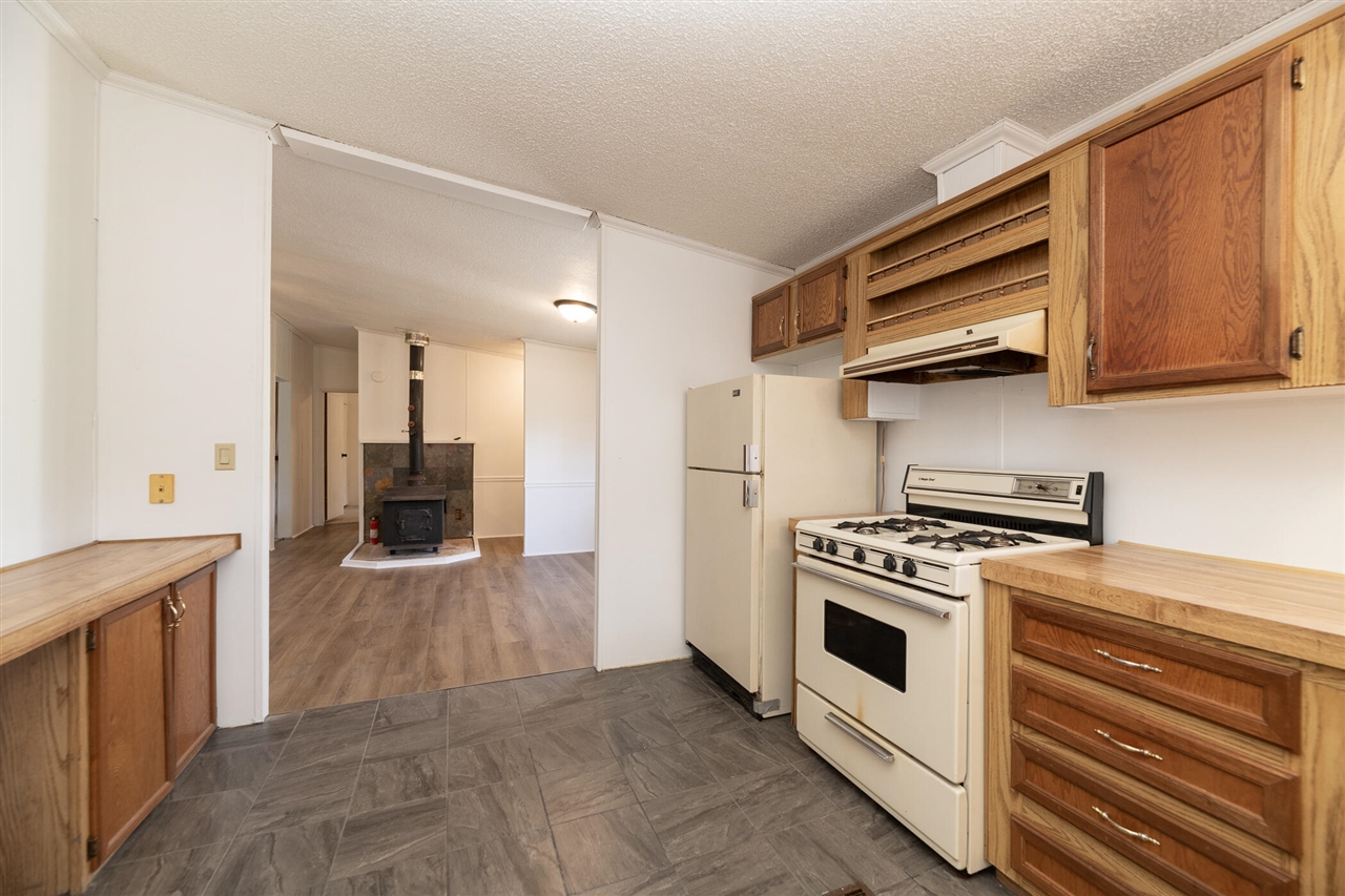 13064 Riverside Drive, Constantine, MI, 49042-9709