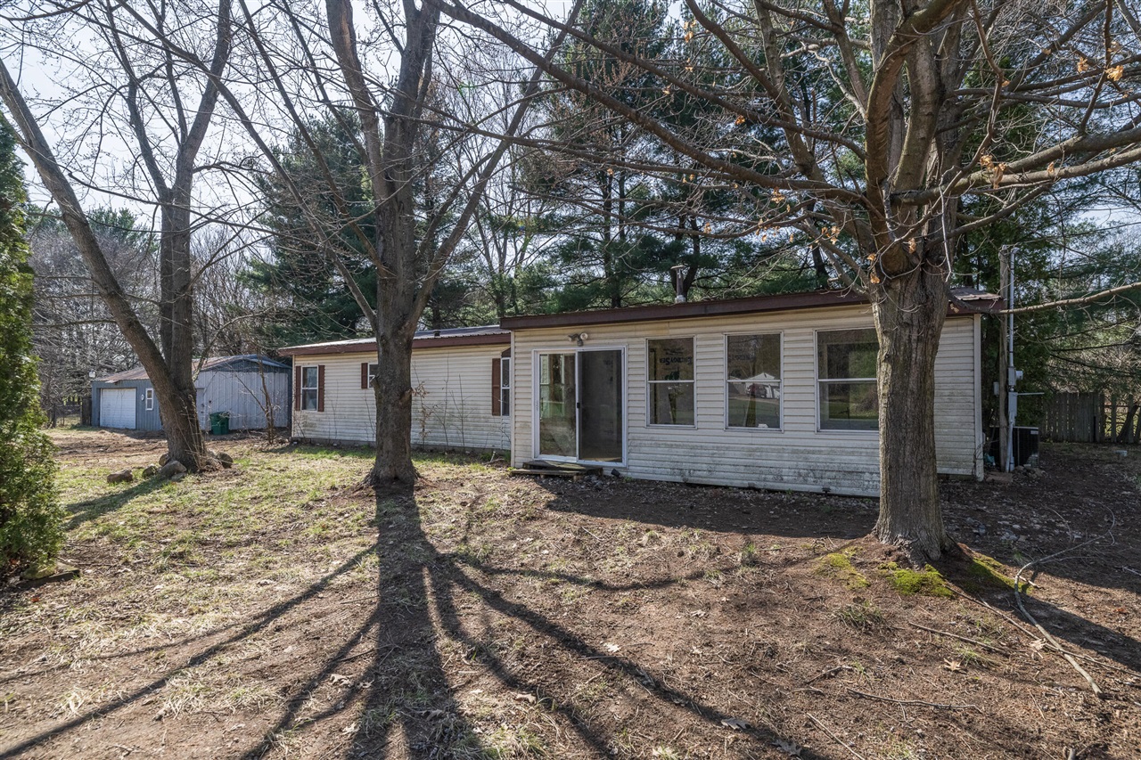 13064 Riverside Drive, Constantine, MI, 49042-9709