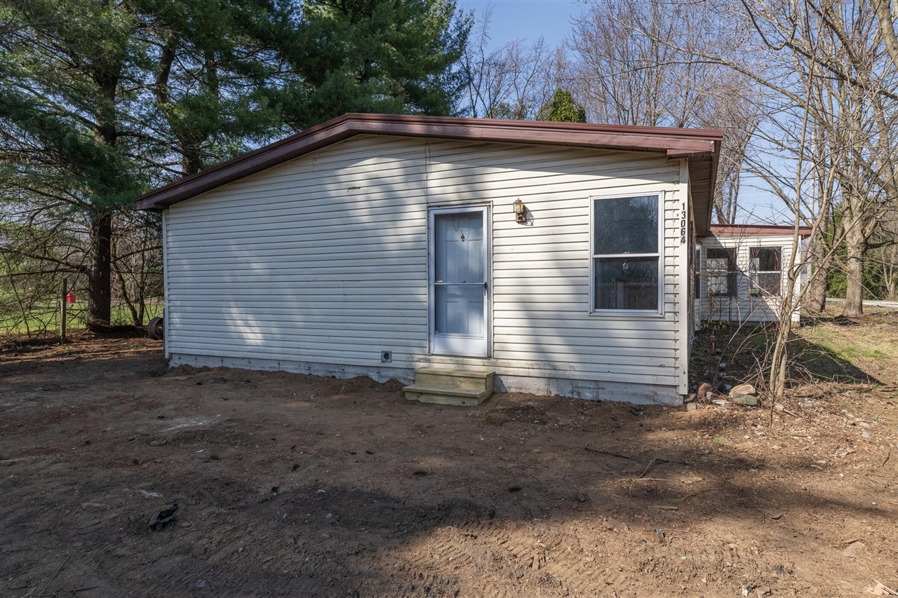 13064 Riverside Drive, Constantine, MI, 49042-9709