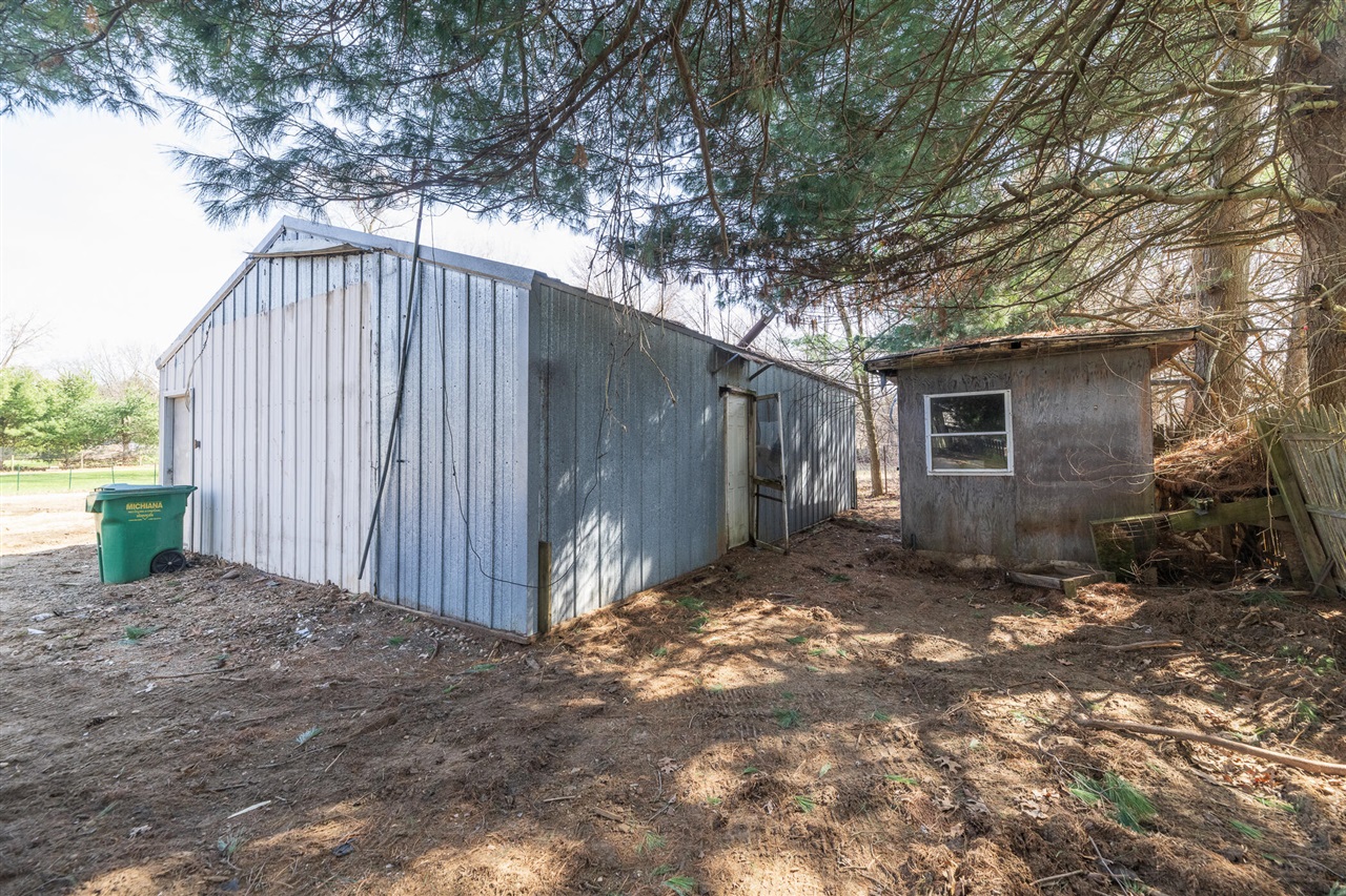 13064 Riverside Drive, Constantine, MI, 49042-9709