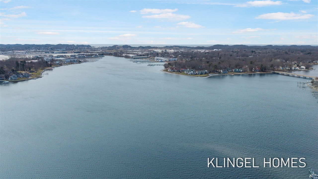 16480 Springvale Court, Spring Lake, MI, 49456