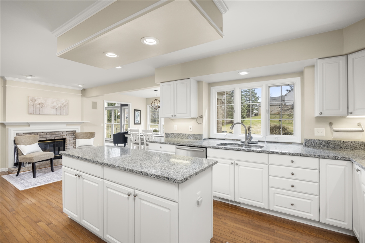 4949 Lexington Court, Rochester, MI, 48306-1465