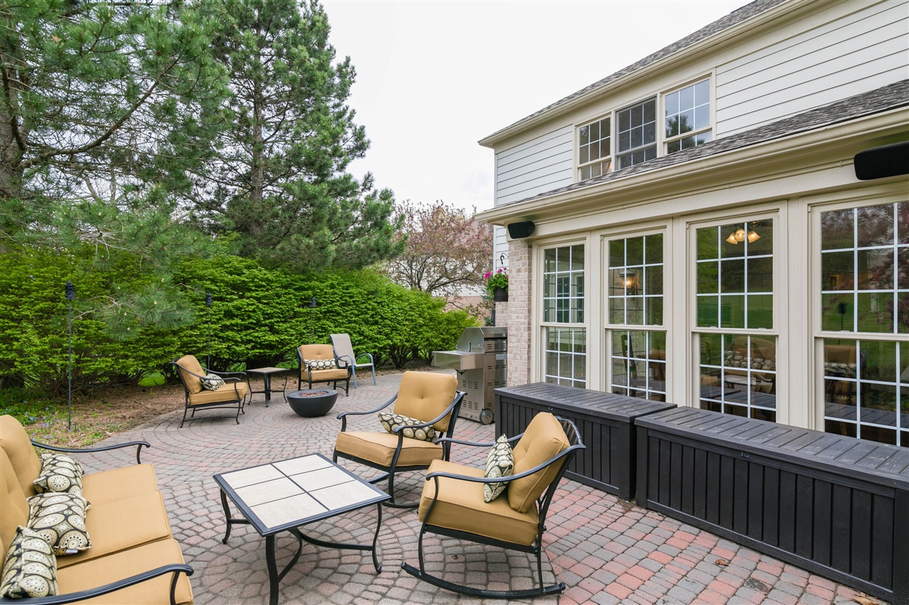 4949 Lexington Court, Rochester, MI, 48306-1465