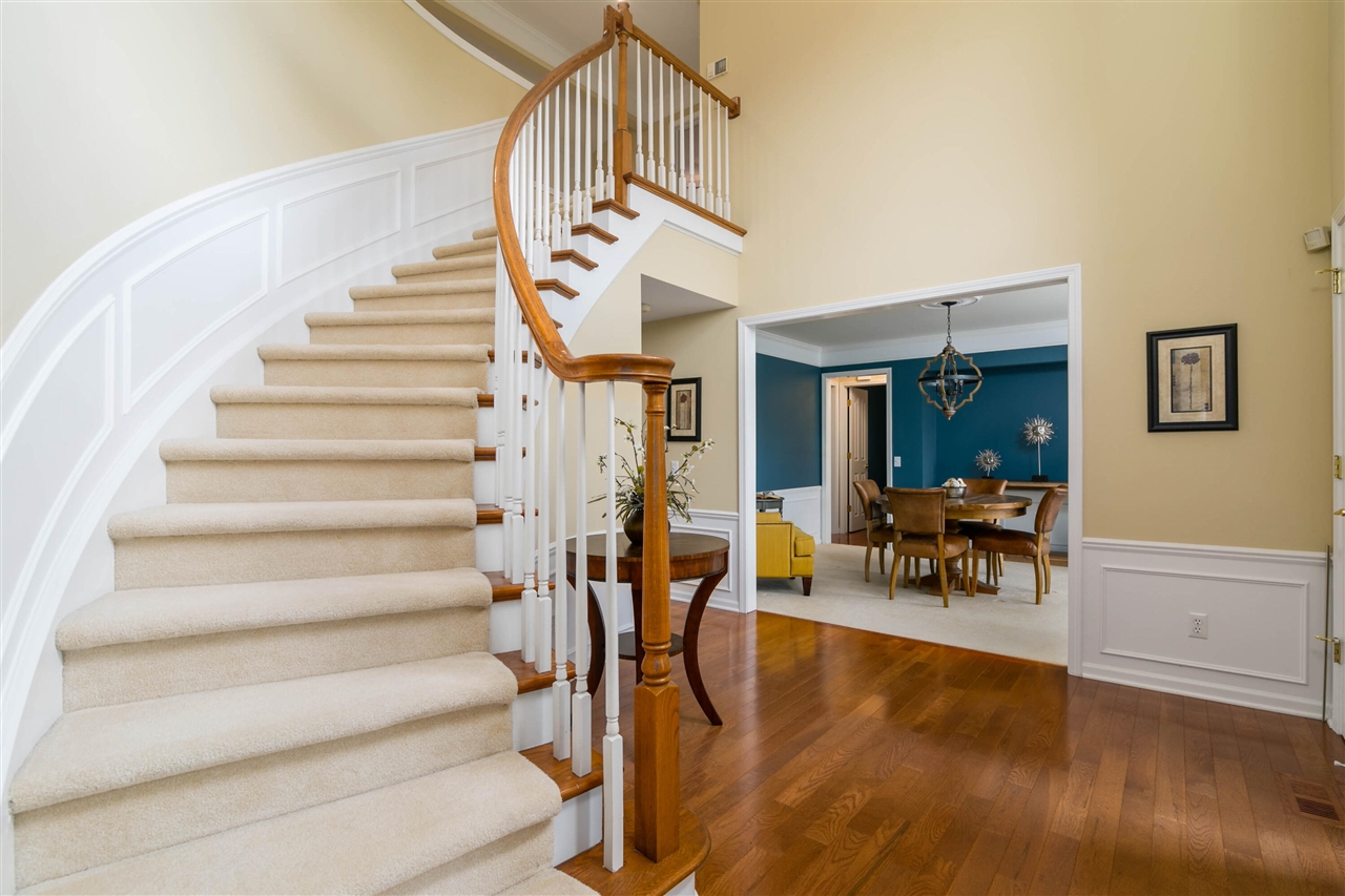 4949 Lexington Court, Rochester, MI, 48306-1465