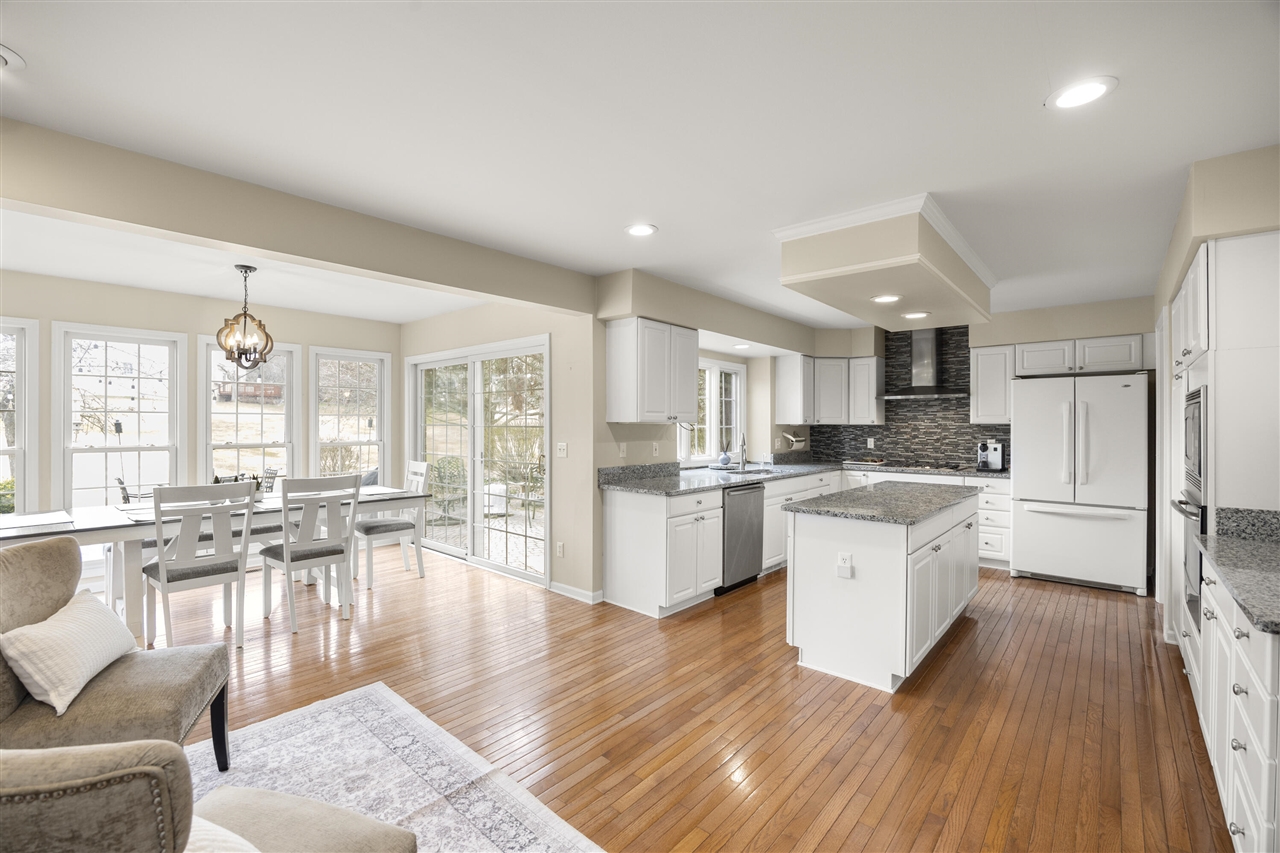 4949 Lexington Court, Rochester, MI, 48306-1465