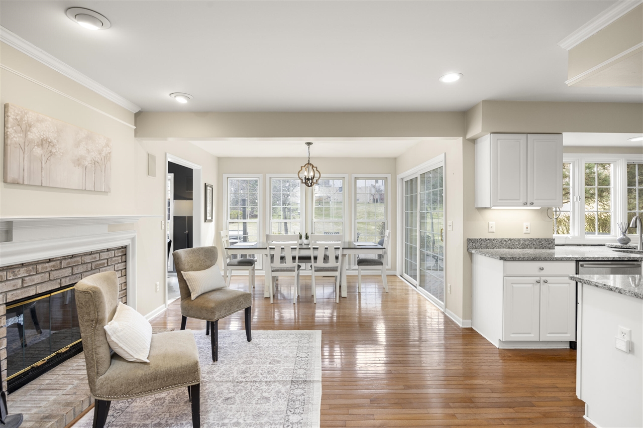 4949 Lexington Court, Rochester, MI, 48306-1465