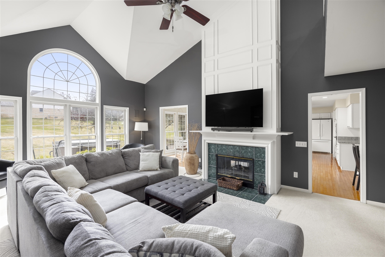 4949 Lexington Court, Rochester, MI, 48306-1465