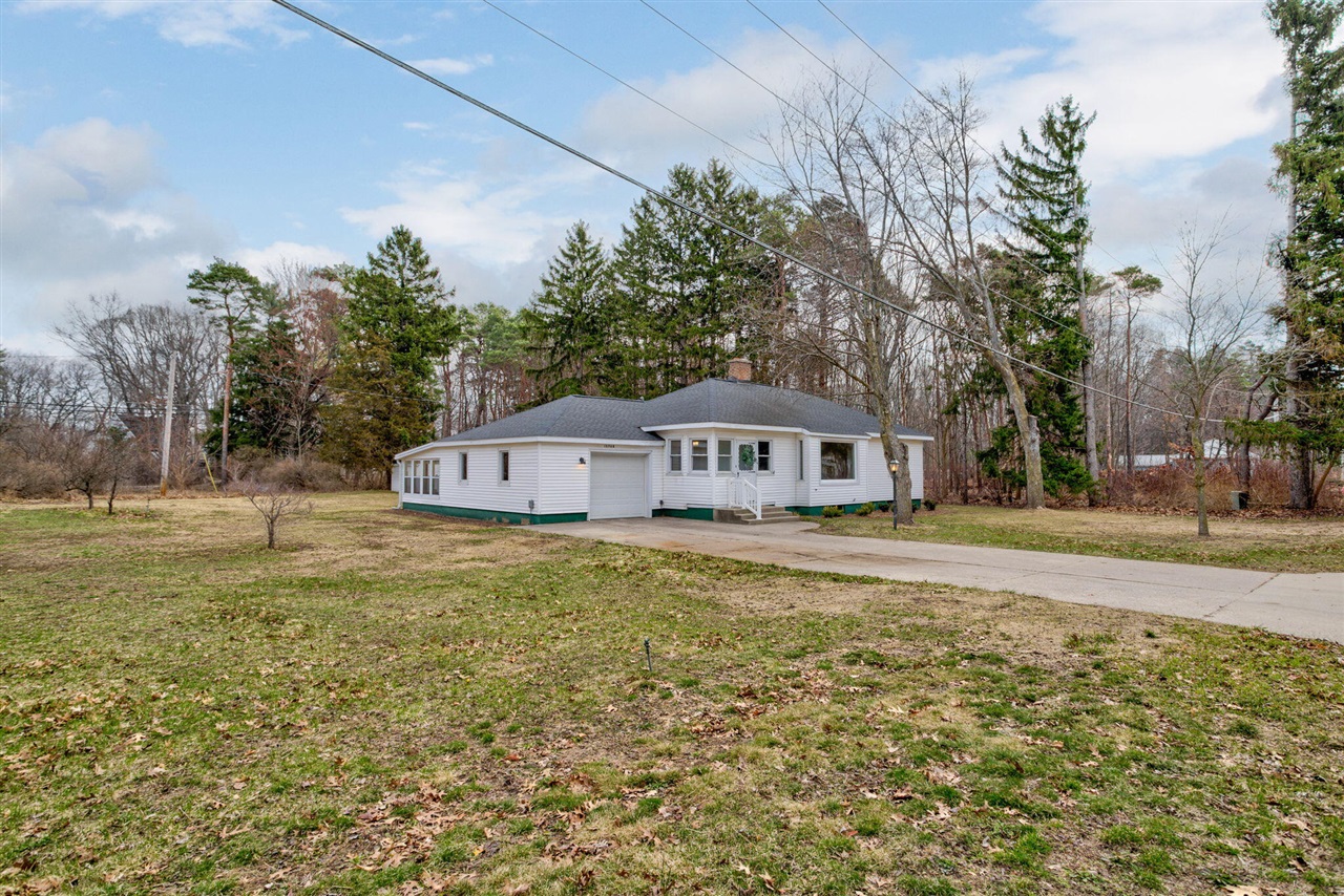 15769 Mercury Drive, Grand Haven, MI, 49417