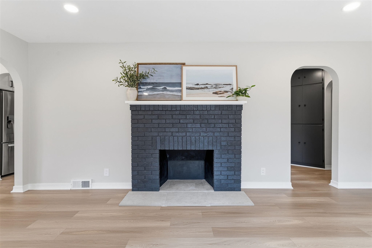 15769 Mercury Drive, Grand Haven, MI, 49417