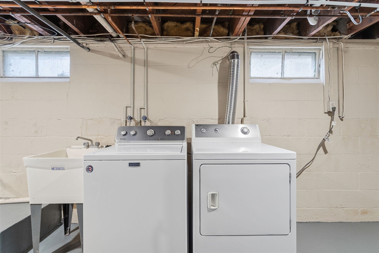 15769 Mercury Drive, Grand Haven, MI, 49417