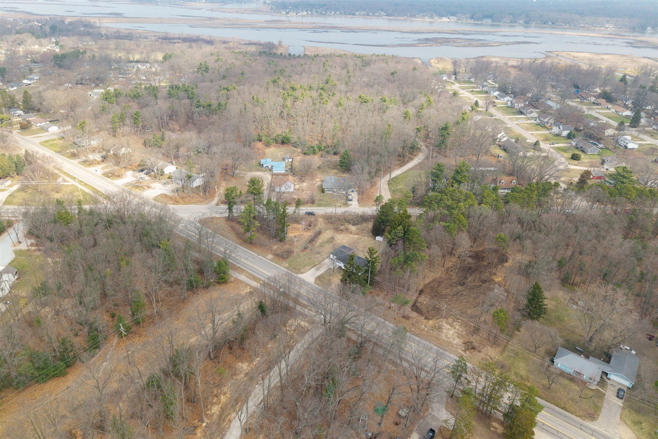 15769 Mercury Drive, Grand Haven, MI, 49417