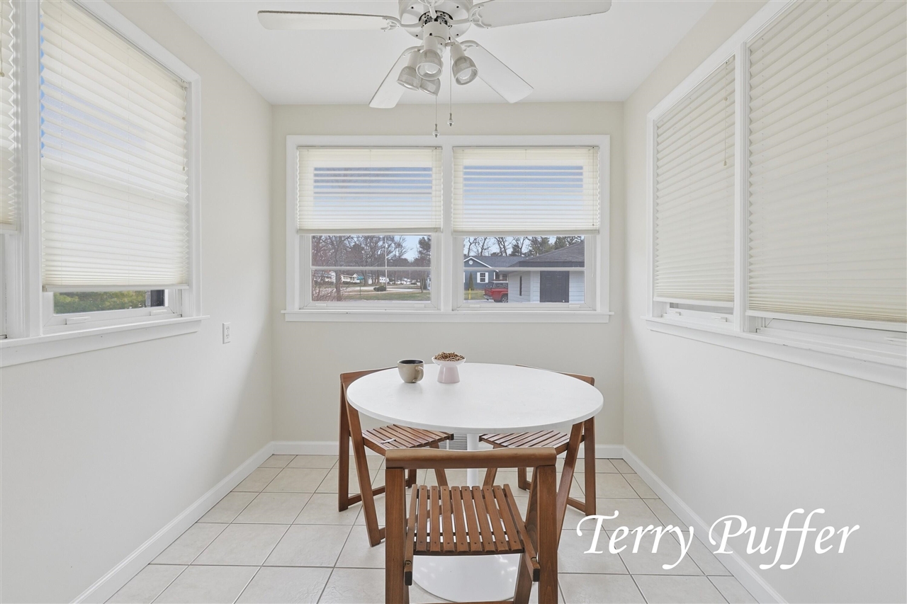 1559 Glenwood Avenue, Muskegon, MI, 49445-2450