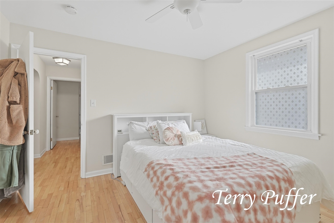 1559 Glenwood Avenue, Muskegon, MI, 49445-2450