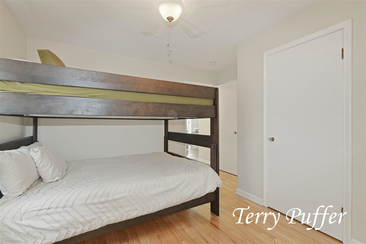 1559 Glenwood Avenue, Muskegon, MI, 49445-2450