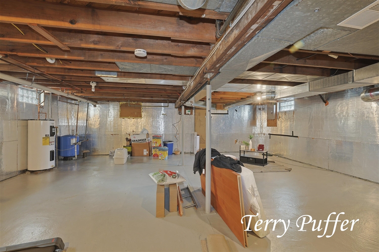 1559 Glenwood Avenue, Muskegon, MI, 49445-2450