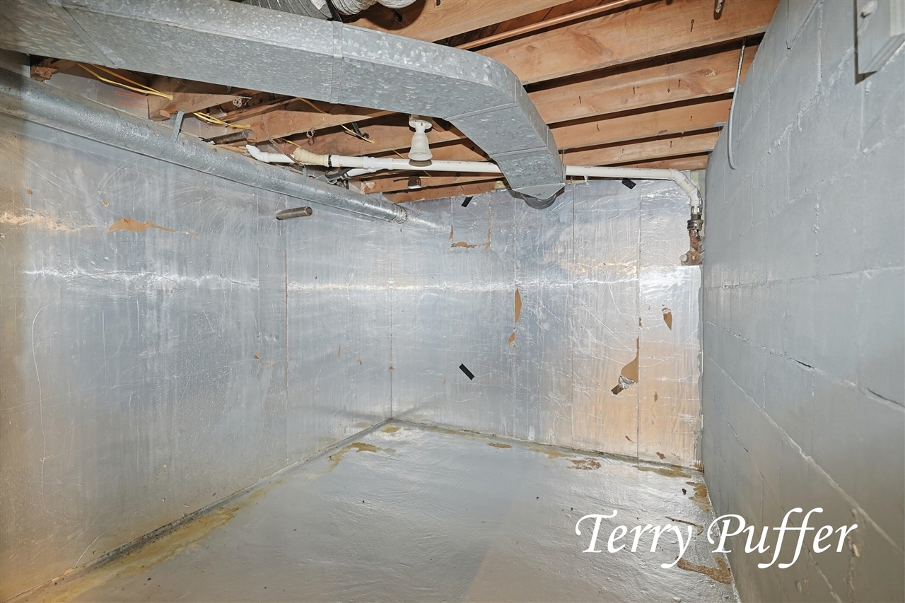 1559 Glenwood Avenue, Muskegon, MI, 49445-2450