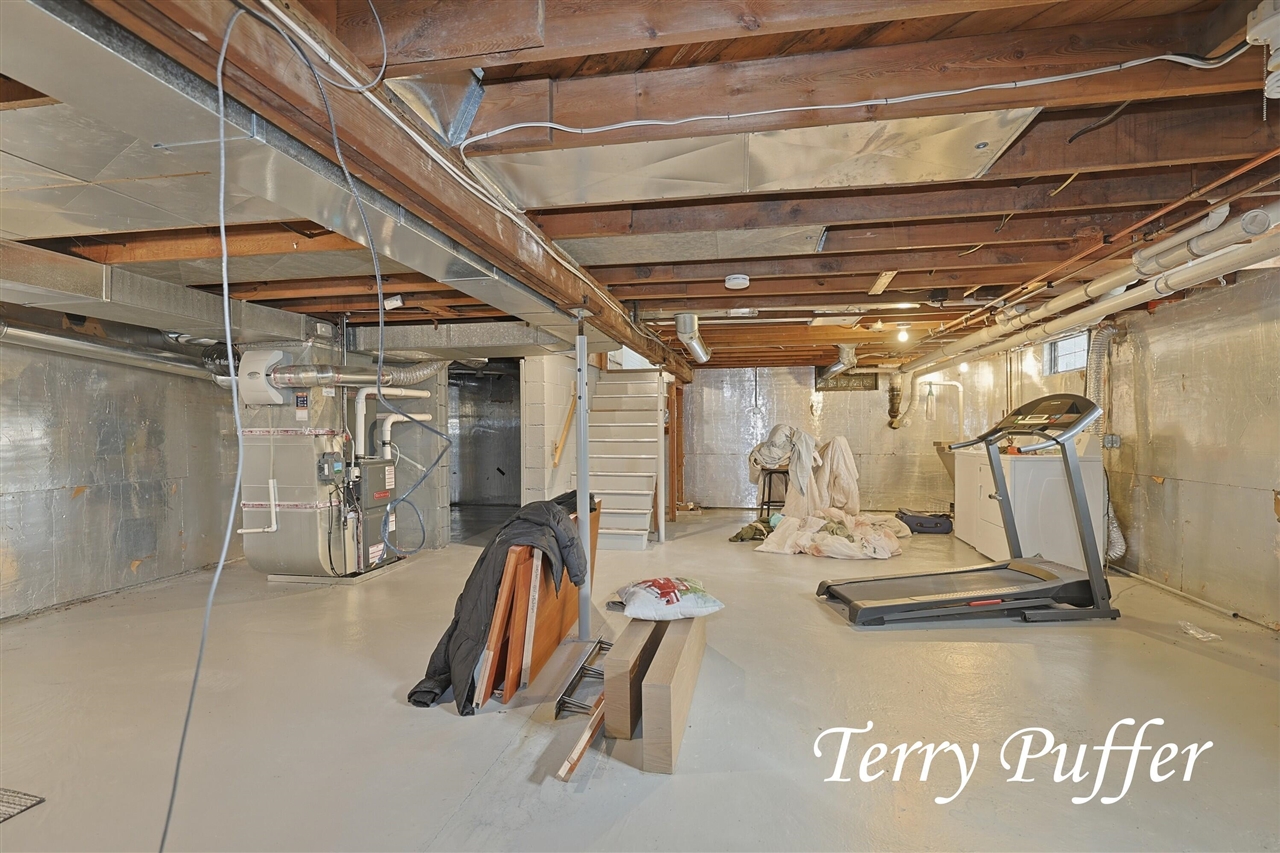 1559 Glenwood Avenue, Muskegon, MI, 49445-2450