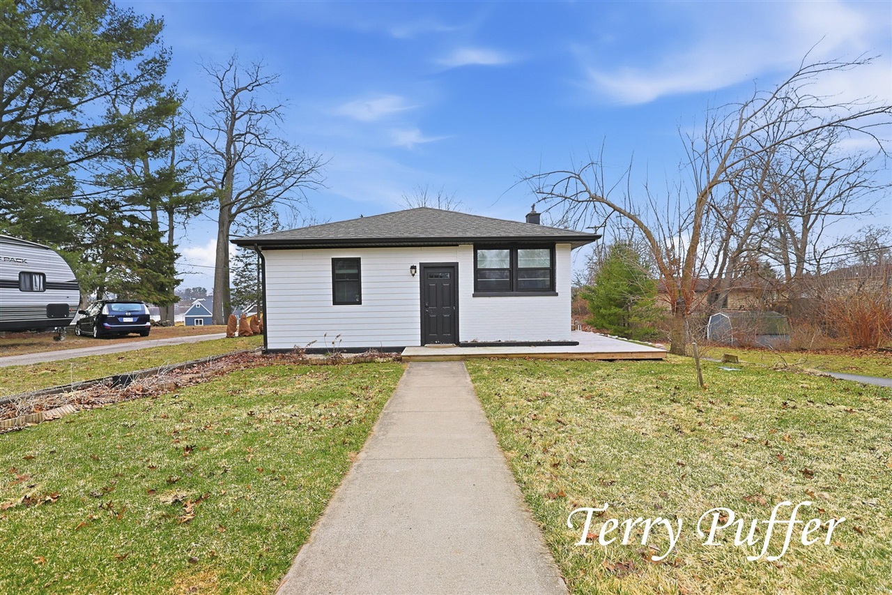 1559 Glenwood Avenue, Muskegon, MI, 49445-2450