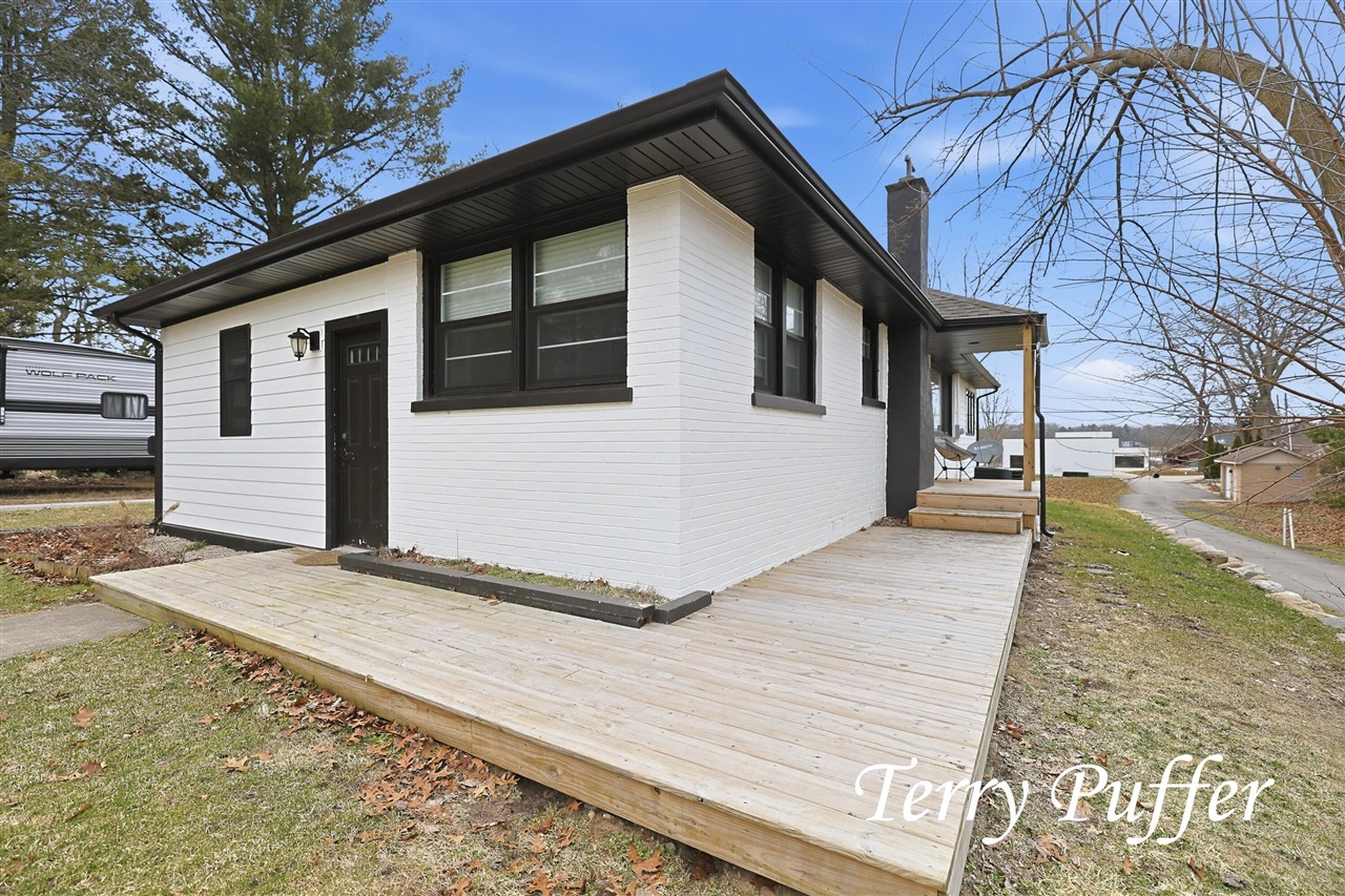 1559 Glenwood Avenue, Muskegon, MI, 49445-2450