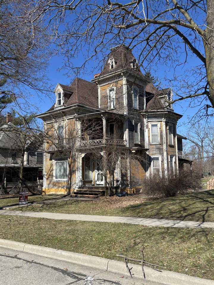 606 High Street, Blissfield, MI, 49228-1018