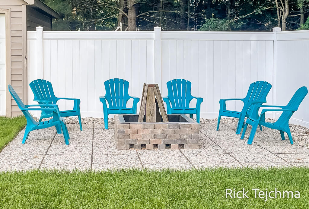 2055 Rambling Oak Drive, Muskegon, MI, 49445-1690