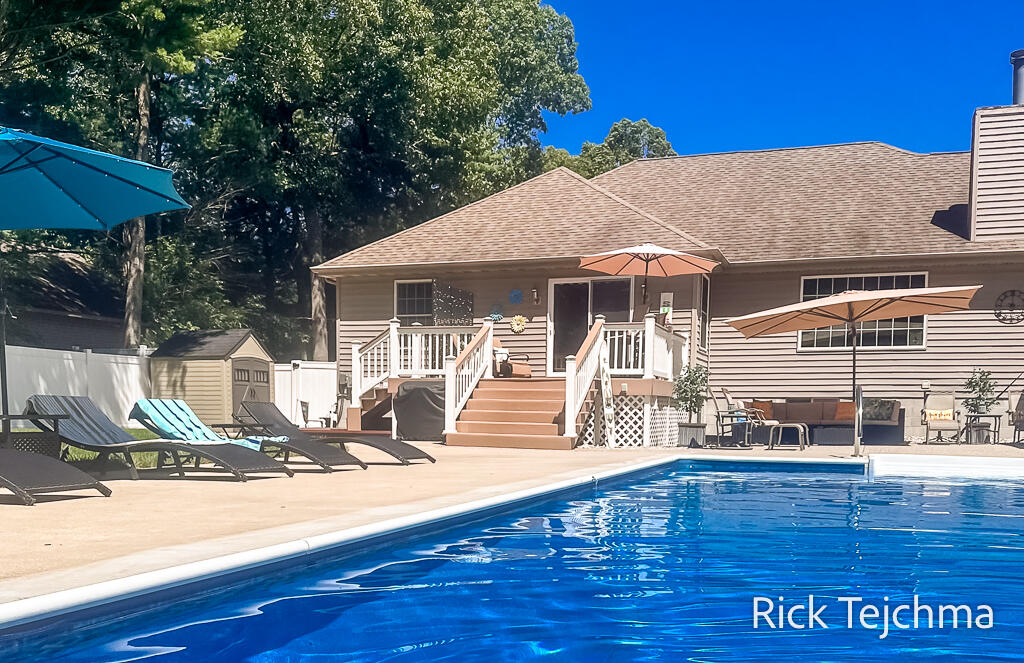 2055 Rambling Oak Drive, Muskegon, MI, 49445-1690