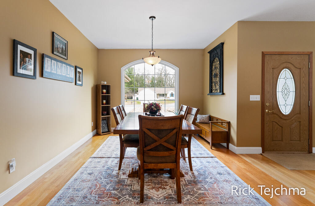 2055 Rambling Oak Drive, Muskegon, MI, 49445-1690