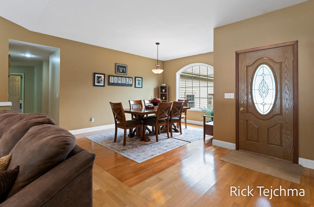 2055 Rambling Oak Drive, Muskegon, MI, 49445-1690