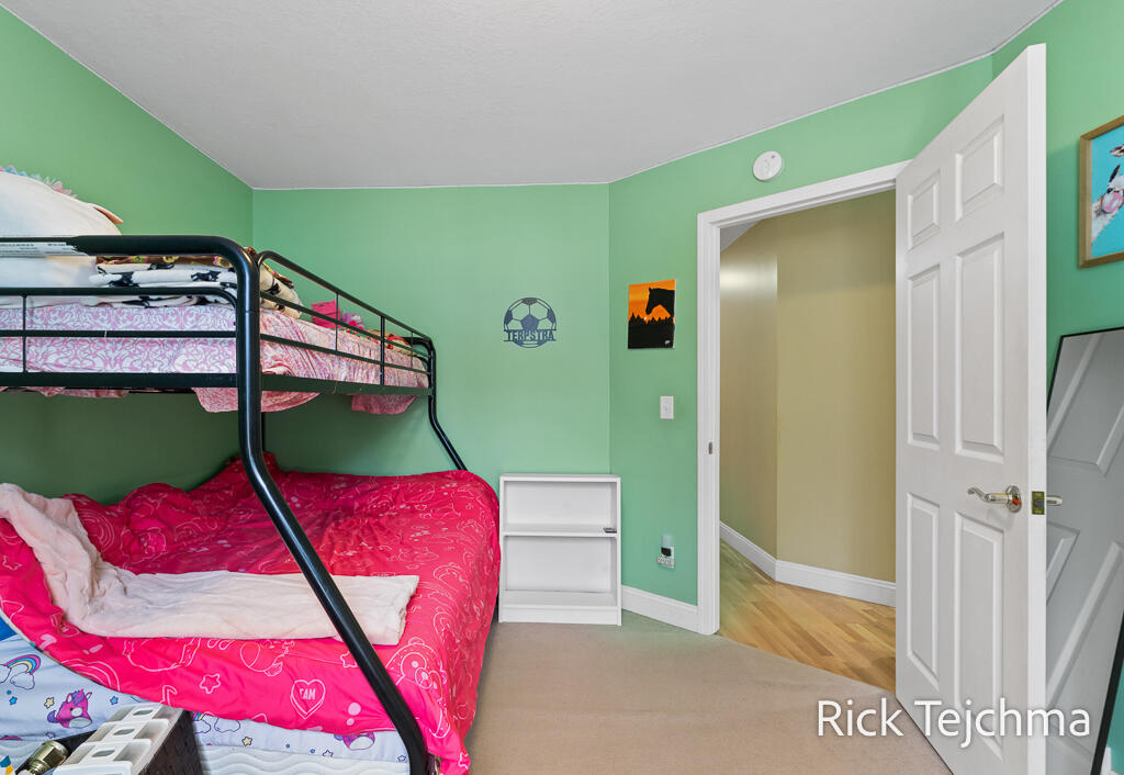 2055 Rambling Oak Drive, Muskegon, MI, 49445-1690