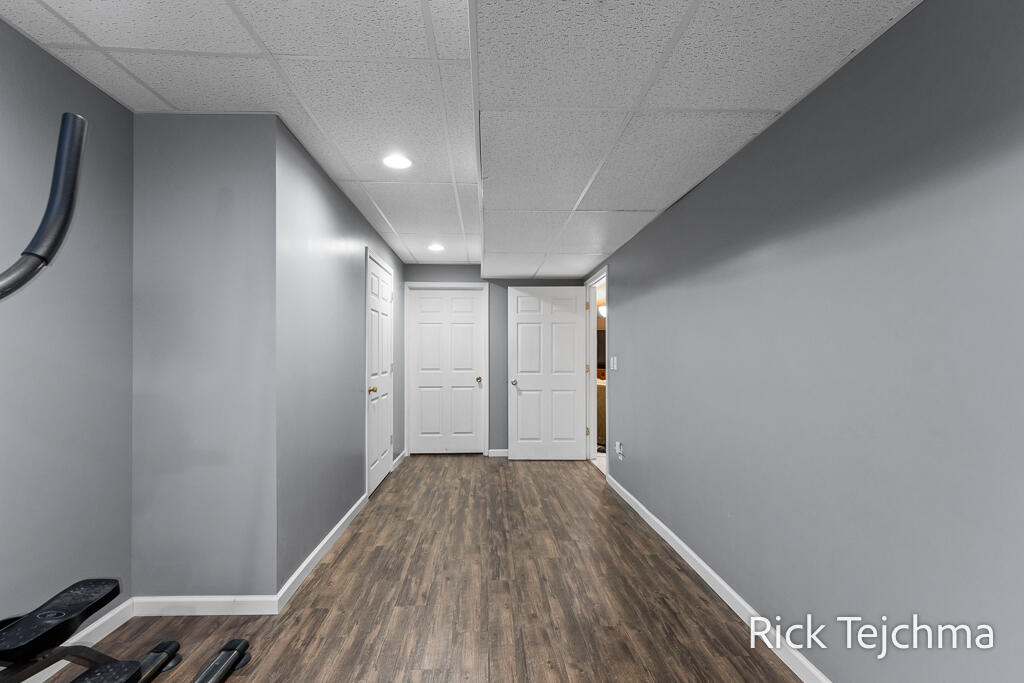 2055 Rambling Oak Drive, Muskegon, MI, 49445-1690