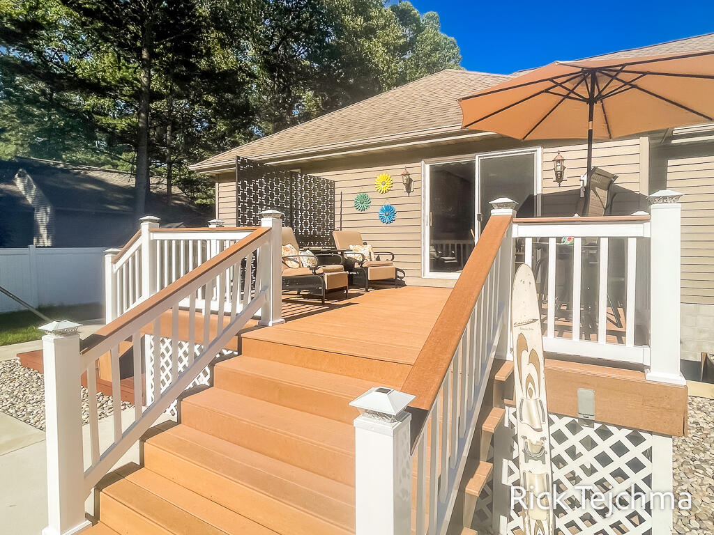 2055 Rambling Oak Drive, Muskegon, MI, 49445-1690