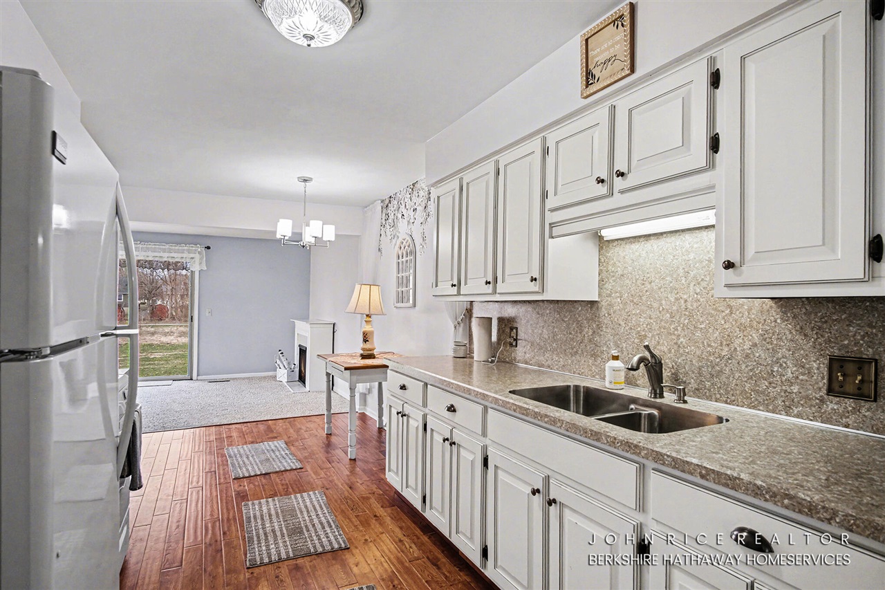 965 Andover Court, Kentwood, MI, 49508-4768