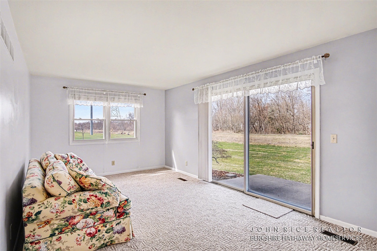 965 Andover Court, Kentwood, MI, 49508-4768