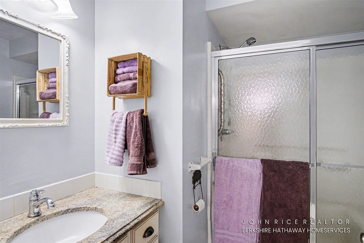 965 Andover Court, Kentwood, MI, 49508-4768