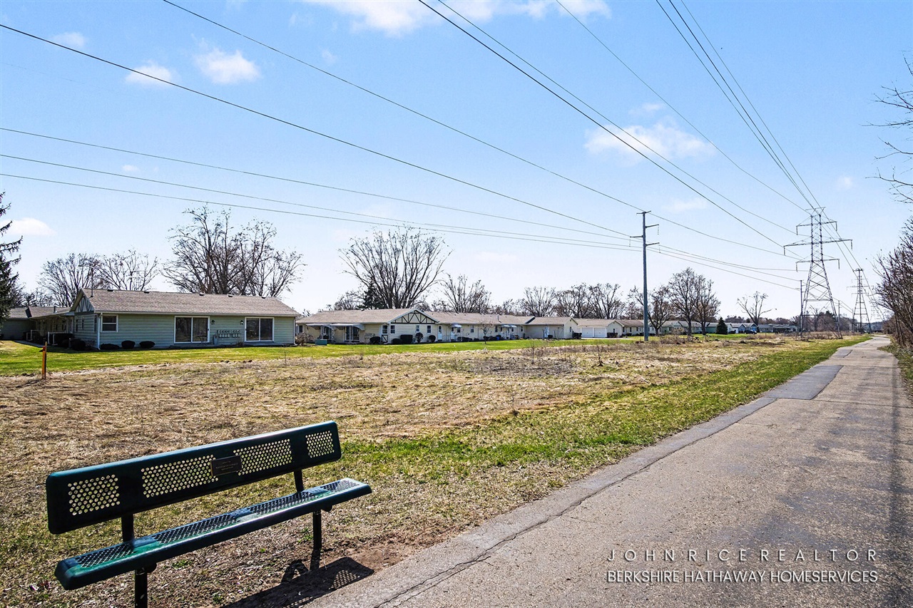 965 Andover Court, Kentwood, MI, 49508-4768