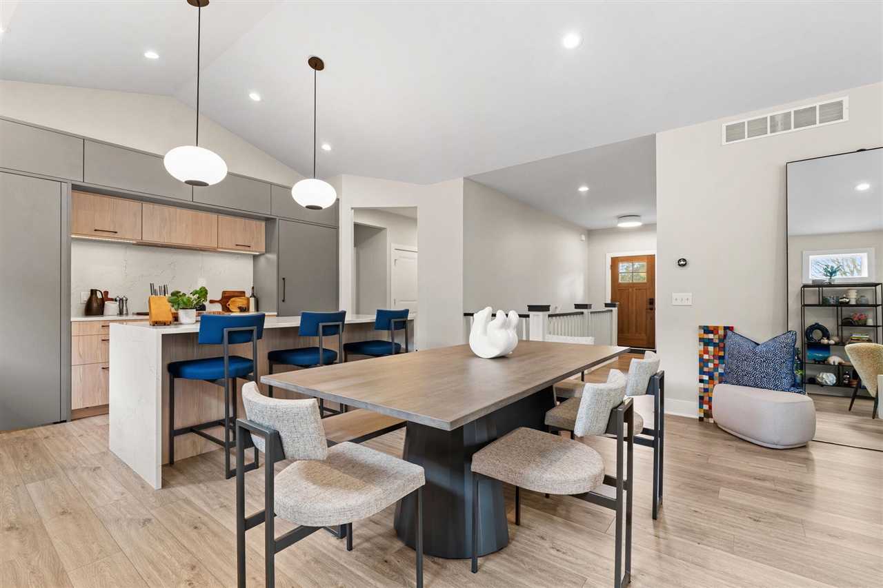 489 S Union Street, Douglas, MI, 49406-5107