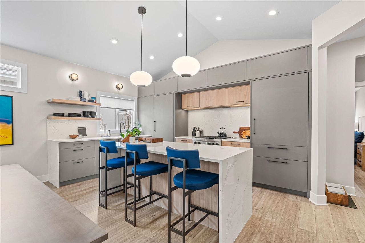 489 S Union Street, Douglas, MI, 49406-5107